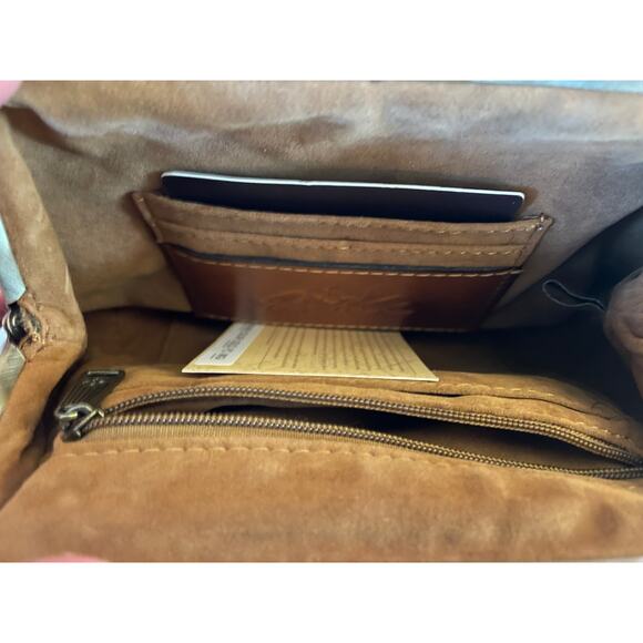 Patricia Nash Tooled Savena Clutch wristlet-NWT - Picture 4 of 8